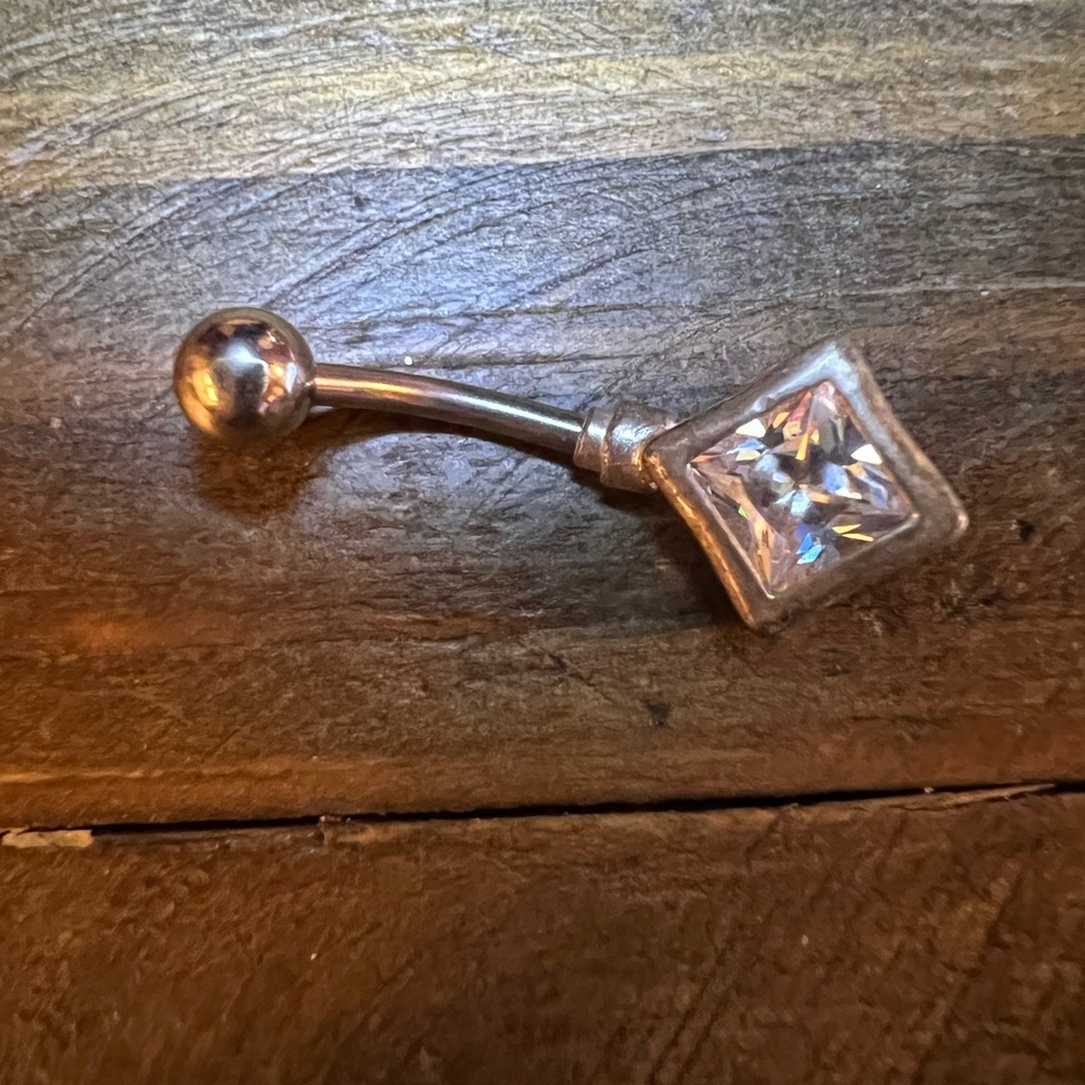 Diamond belly ring